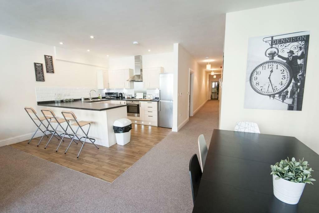 The Broadmead Forest - Spacious City Centre 3Bdr Apartment Bristol Zewnętrze zdjęcie